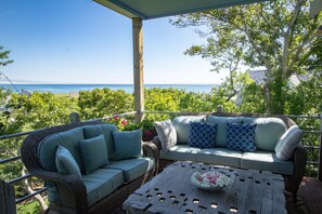 Property grounds - 20% off June 28-July 11 !Heated pool, water views, hot tub ,sauna, steam shower (Provincetown)