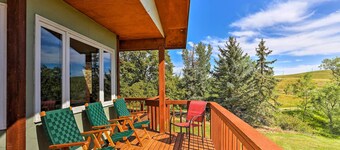 Rapid City Vacation Home w/ Wraparound Deck!