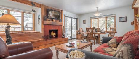 TV, fireplace, DVD player, stereo