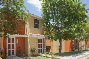 Exterior - Landing View Villa 302 3BR in the Heart of Puntas  (Puntas)