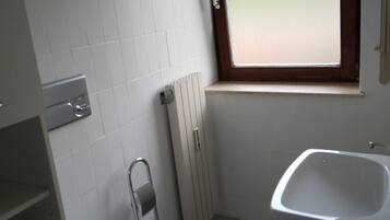 Douche, serviettes fournies