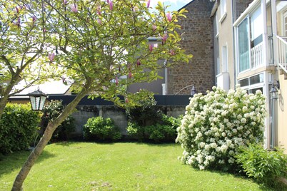 Saint Malo, casa grande con jardín 15 pers. Baños termales de 400m y playa del surco