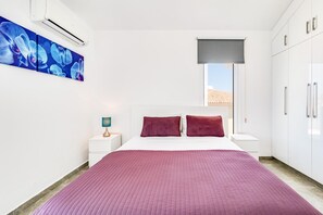 4 bedrooms, iron/ironing board, WiFi - Villa Aqua Marina by Ezoria Villas (Protaras)