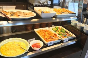 Desayuno buffet todos los días (con cargo)
