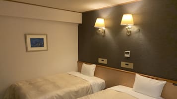 Soundproofing, iron/ironing board, free WiFi