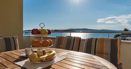 Nice home in Sibenik with kitchen
