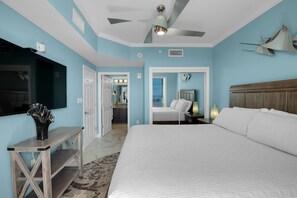 3 bedrooms, iron/ironing board, WiFi, bed sheets - 3-D Tour~PENTHOUSE~Panoramic Views~Windows on 3 sides~2 KING beds (Panama City Beach)
