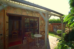 Unclassified image, 3 of 17, button