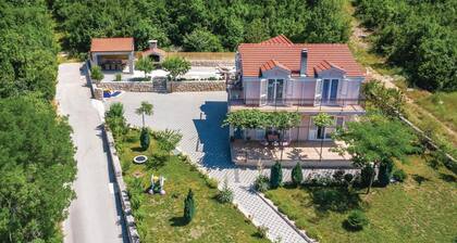 Maison confortable Ă Glavina Donja avec.