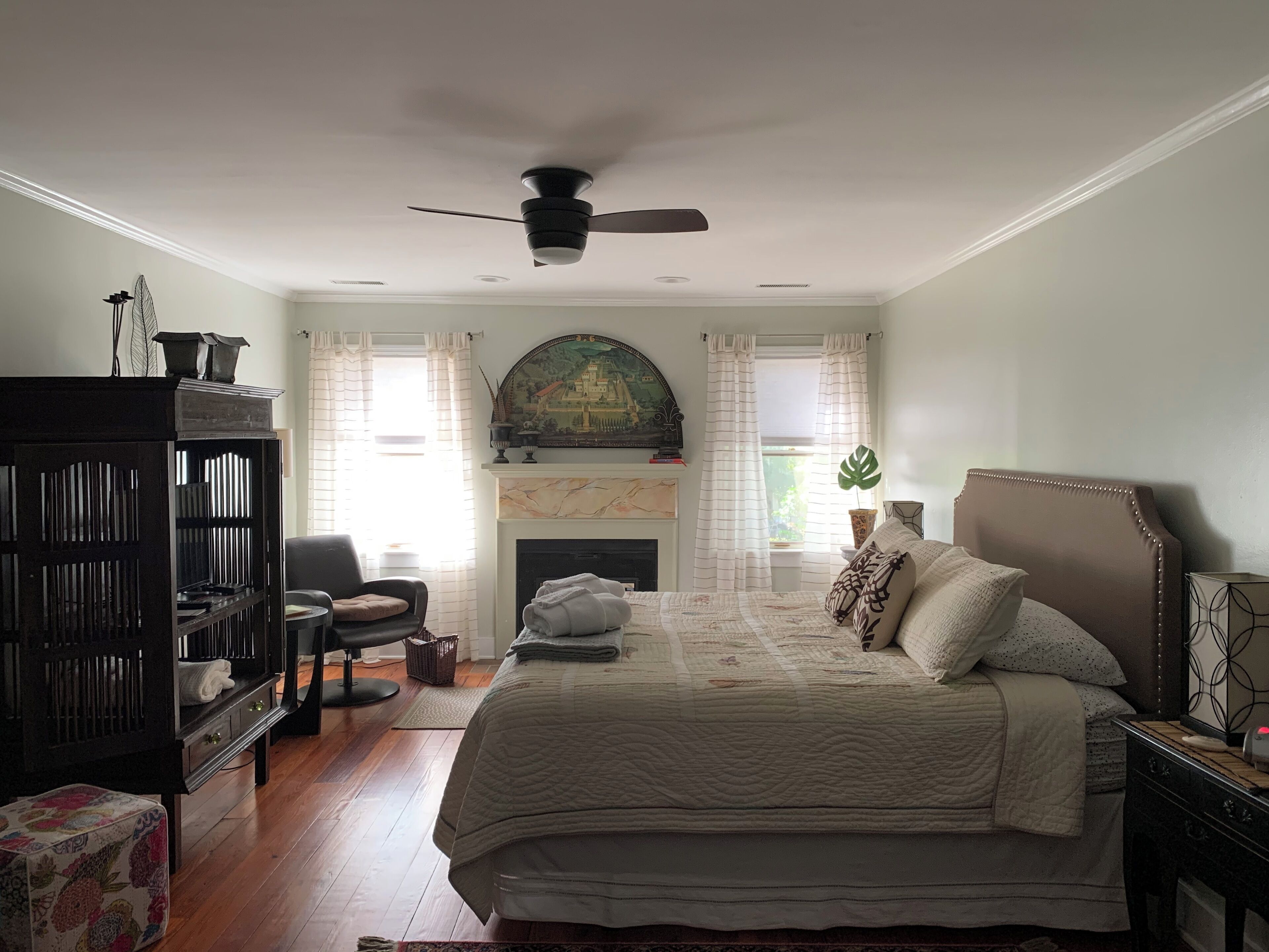 2 bedrooms, desk, iron/ironing board, free WiFi