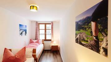 1 bedroom, in-room safe, travel crib, WiFi