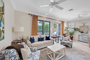 Living area - Queen Emma at the Truman Annex in Key West (Key West)