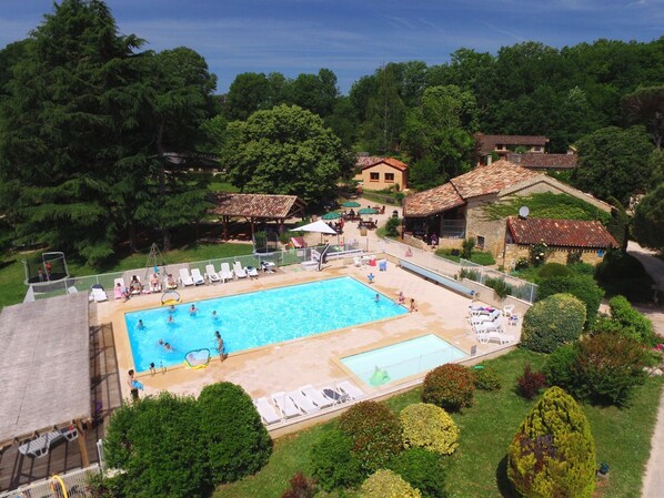 Piscine extérieure, piscine chauffée