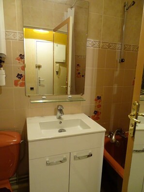 Bathroom - Studio cabine à Arcachon centre, vue imprenable sur le bassin (ARCACHON)