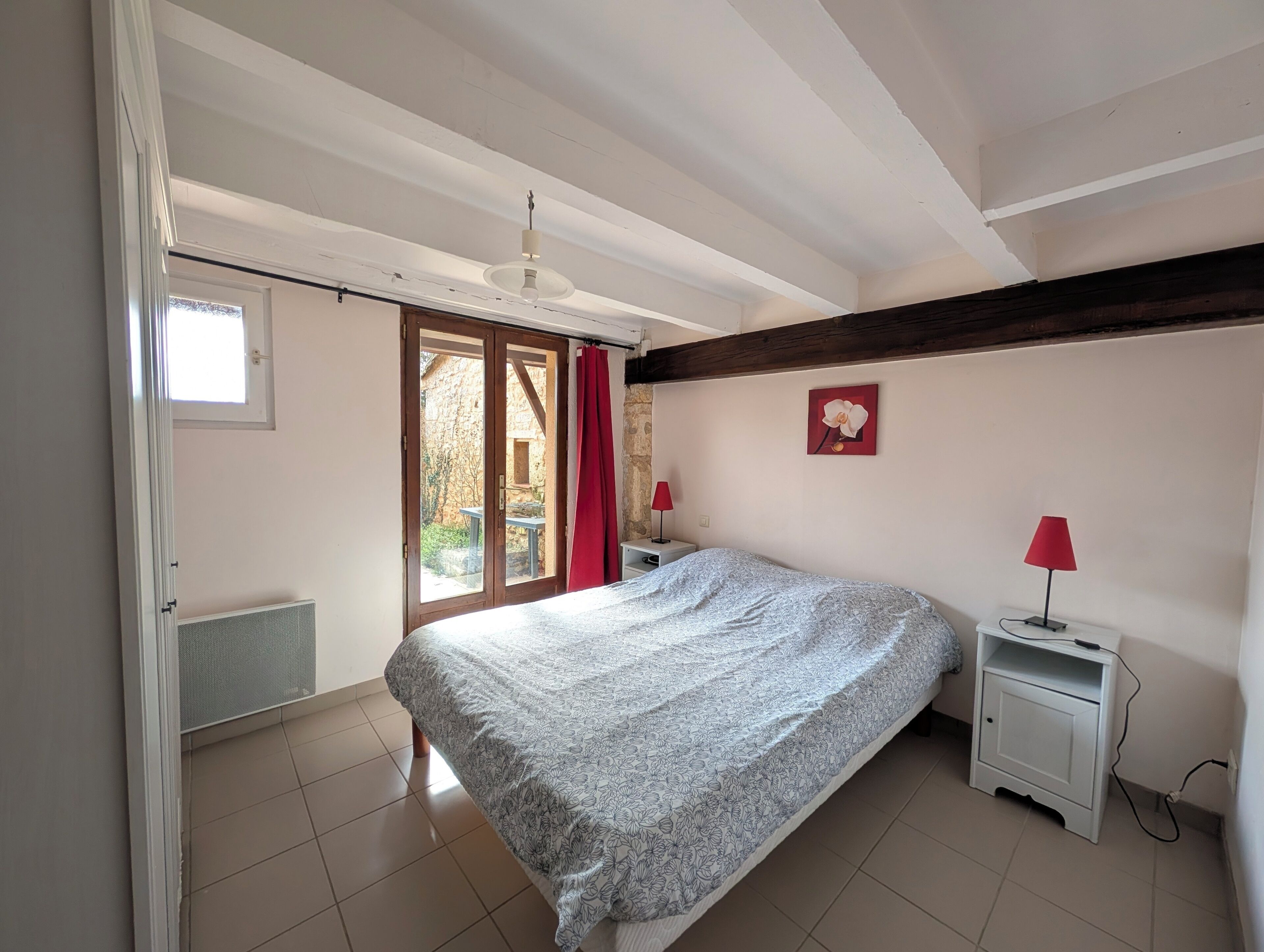 3 chambres, fer et planche à repasser, Wi-Fi gratuit, draps fournis