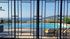 Piscina all'aperto