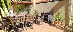 Outdoor dining - Large character apartment (150m²) / terrace / air-conditioned /  (Perpignan)