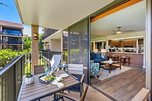 Outdoor dining - Papakea 1BD Oceanview Escape West Maui (Lahaina)
