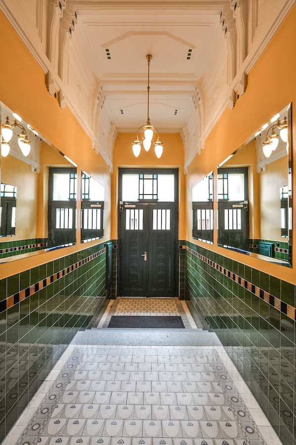 Interior - ART NOUVEAU 3BEDROOM 2,5BATHROOM APARTMENT OLD TOWN SQUARE (Prague)