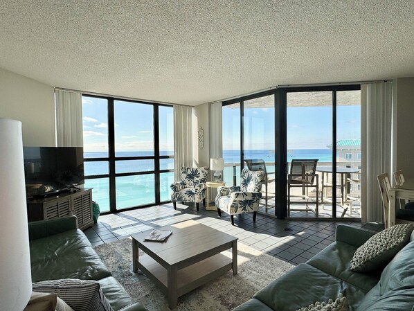 Smart TV, DVD player, books