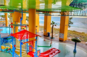 Piscine couverte, piscine extérieure