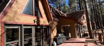 Stunning OFF-GRID Cabin Retreat! Quiet and Private !!!
