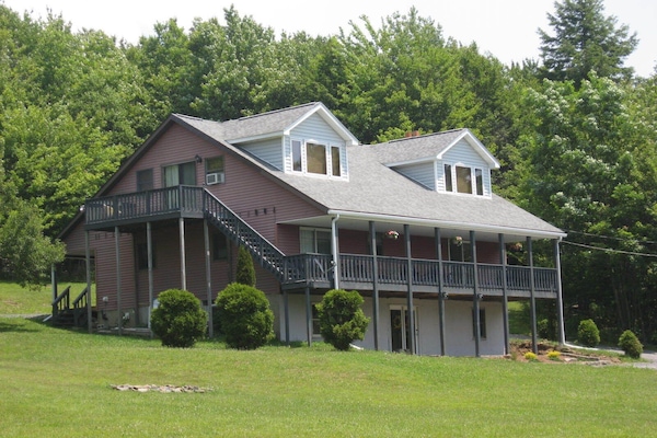 Space and comfort, inside and out, to enjoy all Mother Nature has to offer
