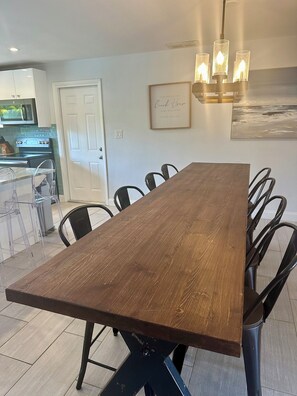 Dining - Waterfront home near Siesta Key with pool overlooking canal and kayaks. (Sarasota)