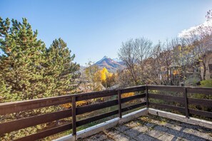 Property grounds - Homerez - Chalet in Briançon (Briançon)