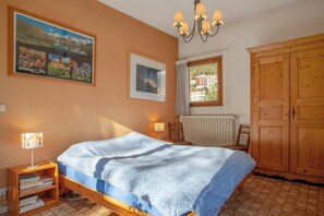 6 Schlafzimmer, Bügeleisen/Bügelbrett, Internetzugang