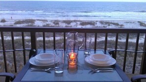 Outdoor dining - Panoramic sea views in Admirals Row (Hilton Head Island)