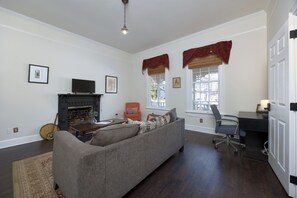 TV, fireplace - Dimon Cottage, Suite B (Columbus)