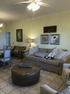 Fernseher, DVD-Player