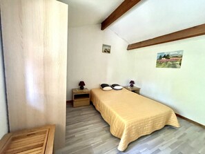 1 bedroom