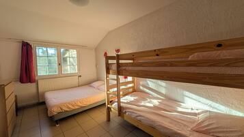 6 chambres, fer et planche à repasser, Wi-Fi gratuit, draps fournis