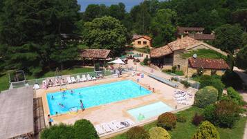 Piscine extérieure, piscine chauffée
