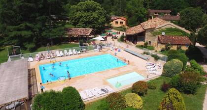 Village de Vacances **** familial, piscine, spa, tennis, jeux, bar, activités