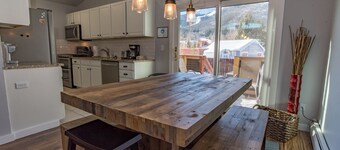 Coyote Village Townhome: Views, Hot Tub