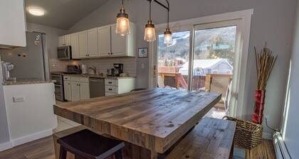 Coyote Village Townhome: Views, Hot Tub