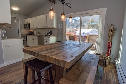 Coyote Village Townhome: Views, Hot Tub