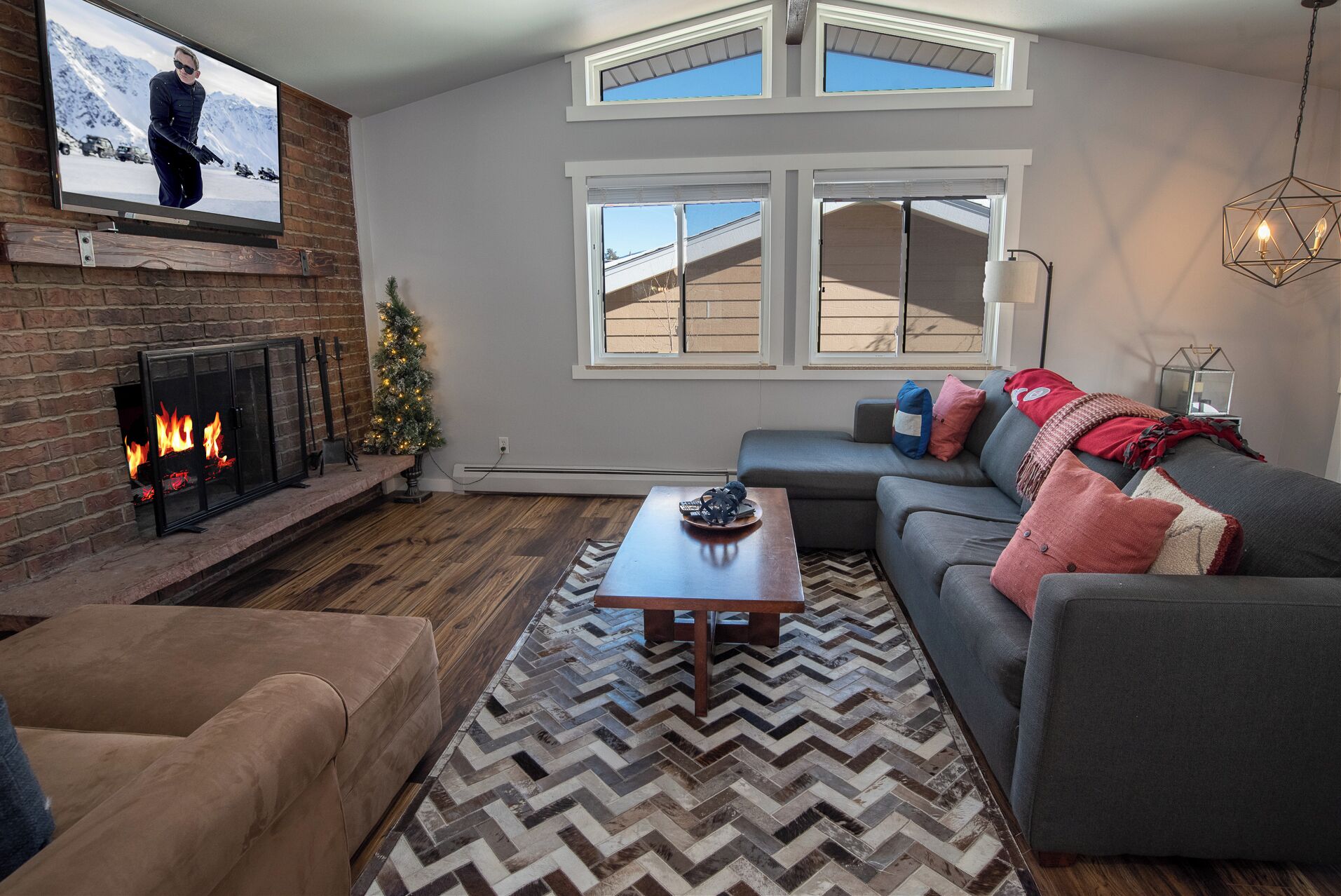 TV, fireplace, DVD player