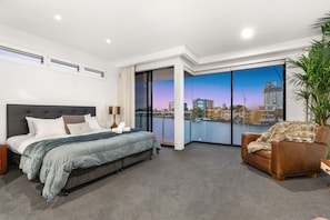 4 chambres, fer et planche à repasser, Wi-Fi gratuit, draps fournis