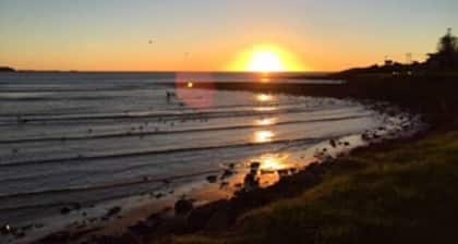 LAZY DAYZ SHELLHARBOUR is less than 5 mins walk to 2 beaches and Little Lake