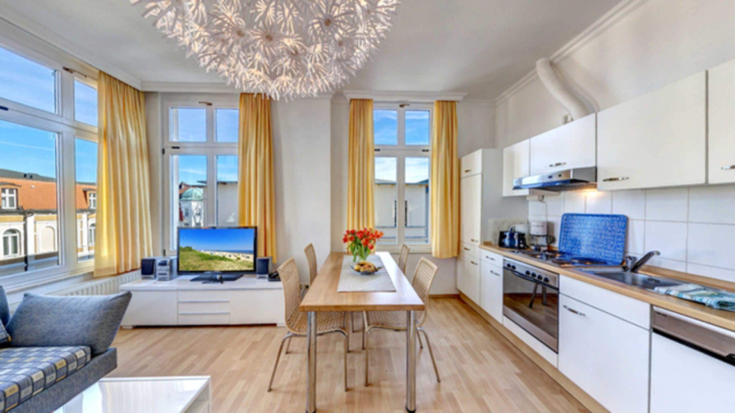 Kühlschrank, Mikrowelle, Ofen, Geschirrspüler