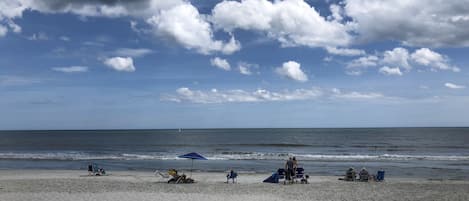 Una playa cerca