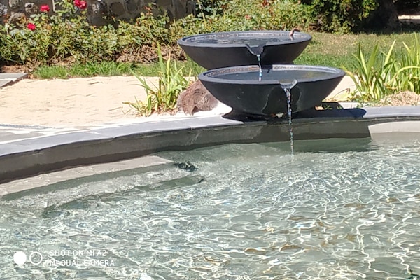 Bañera de hidromasaje al aire libre