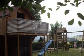 Children's play area - outdoor - Gästehaus Weber (Arrach)