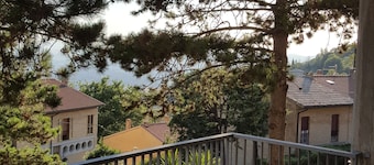 Renovated apartment a stone's throw from the center of Assisi-up to 6 people