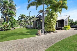 Exterior - Gathering of 8 Holiday House (Agnes Water)