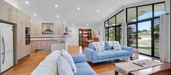 8: n puolue lemmikkiystävällinen 